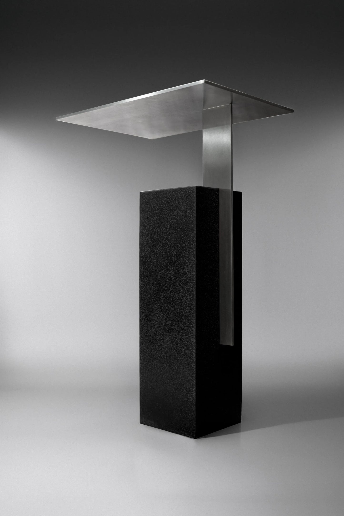 Mono side table