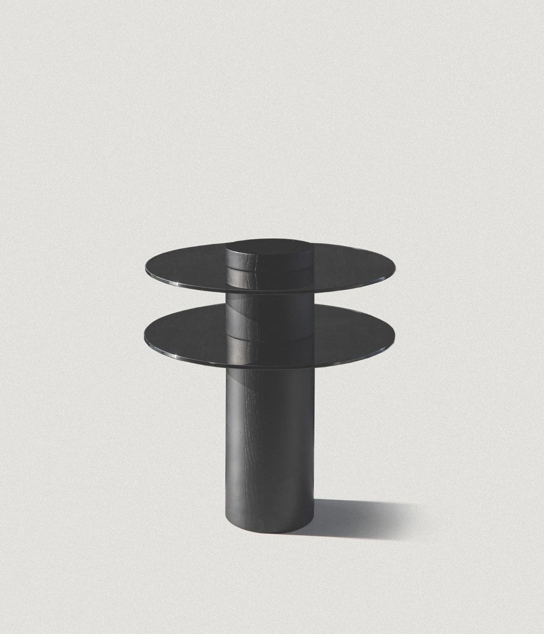 Leonardo Sidetable